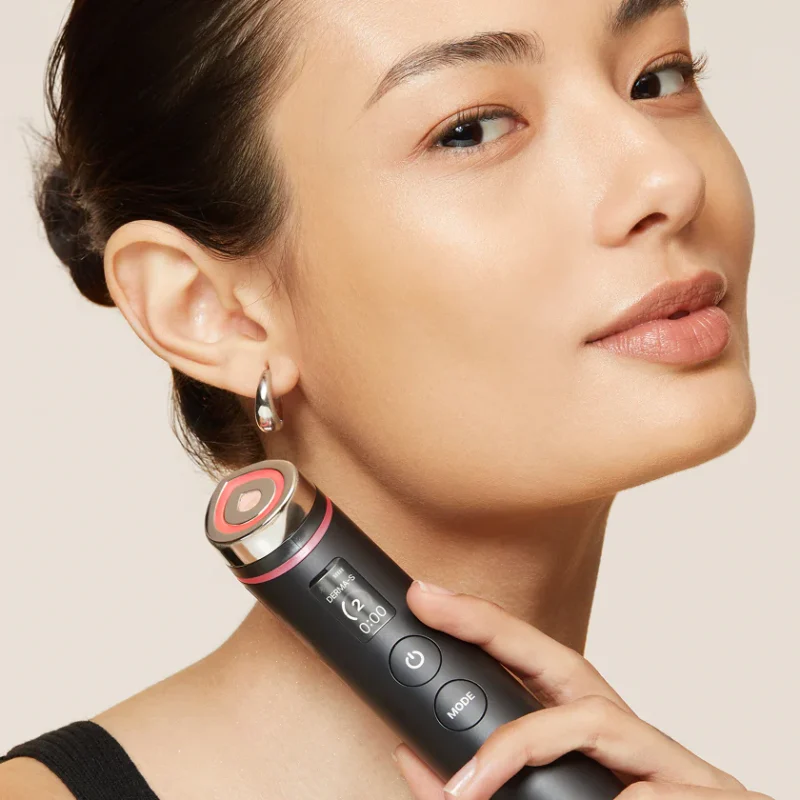 medicube age r booster pro advanced galvanic & microcurrent skin device